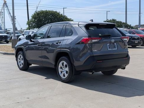 Used 2023 Toyota RAV4 LE FWD image 8