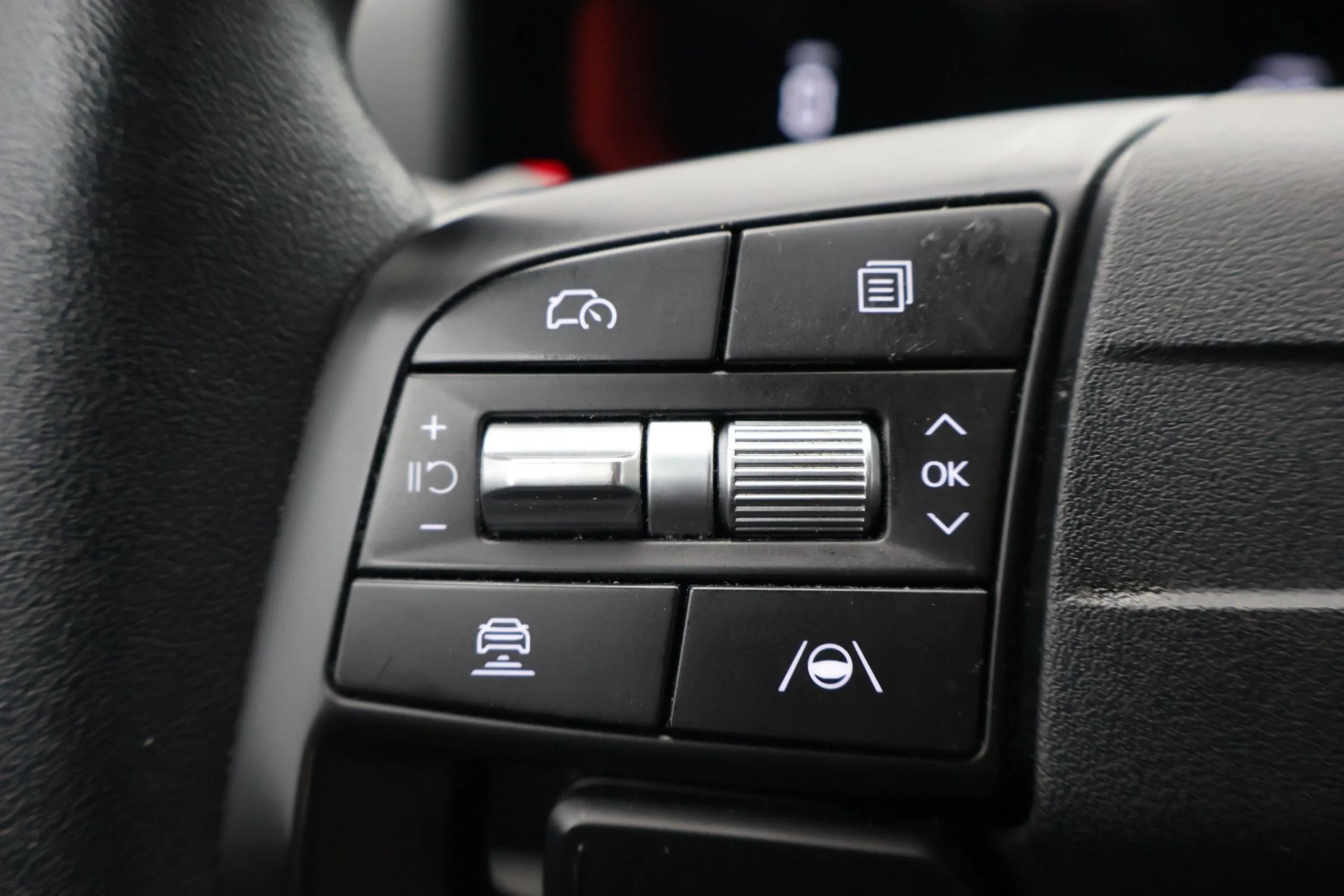 Used 2025 Kia K4 FWD image 23