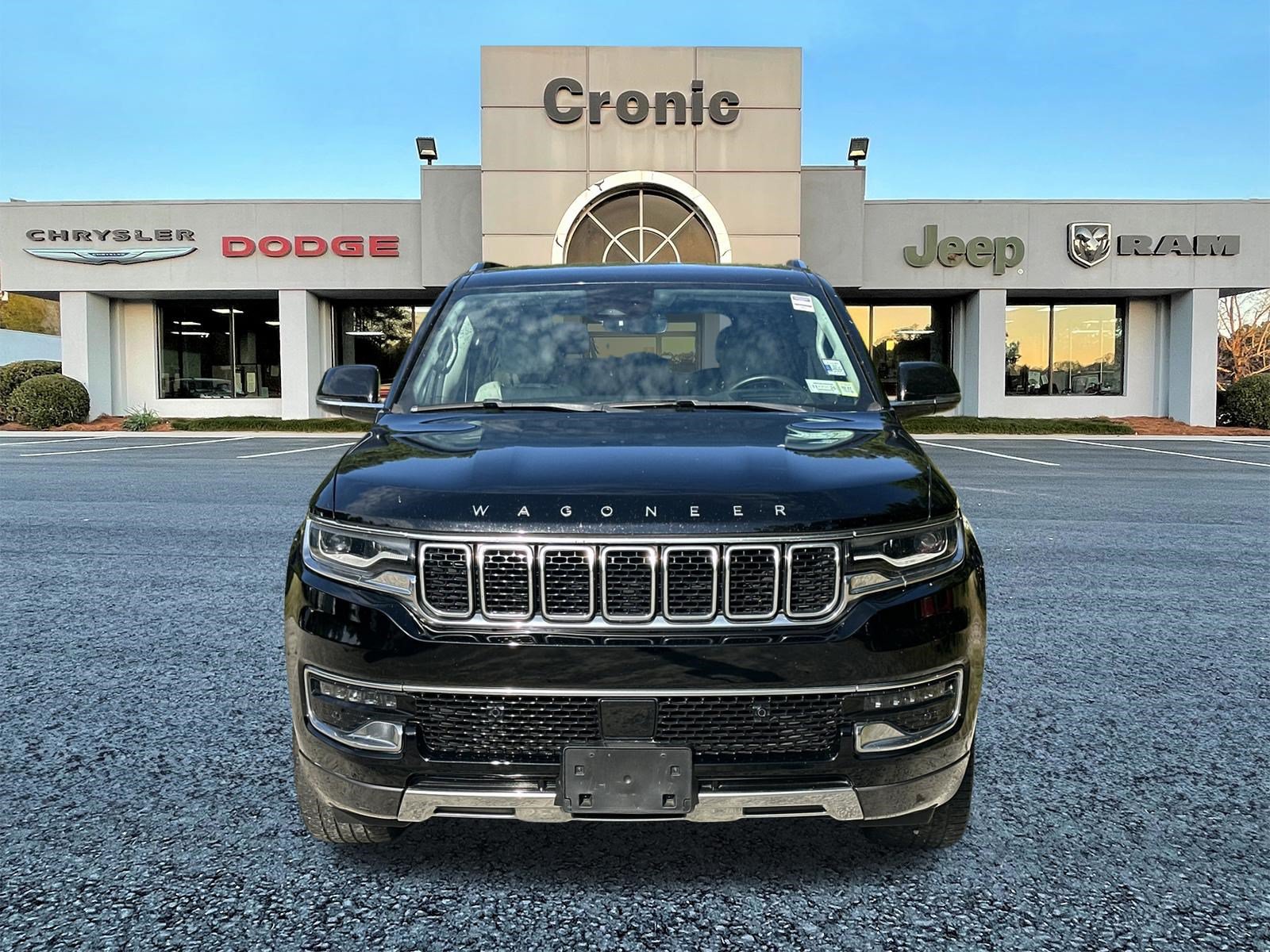 Used 2022 Jeep Wagoneer Series III w/ Flexible Seating Group RWD image 8