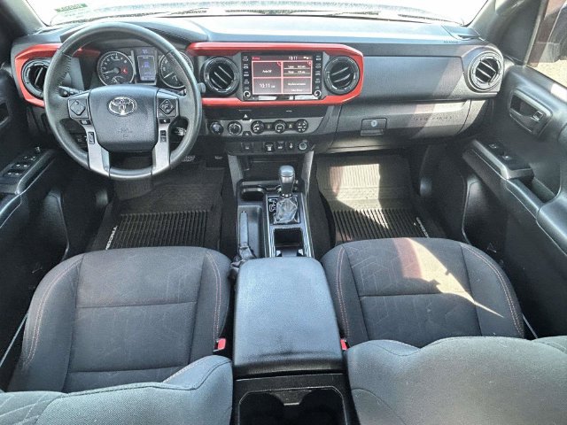 Used 2020 Toyota Tacoma TRD Off-Road AWD/4WD image 14