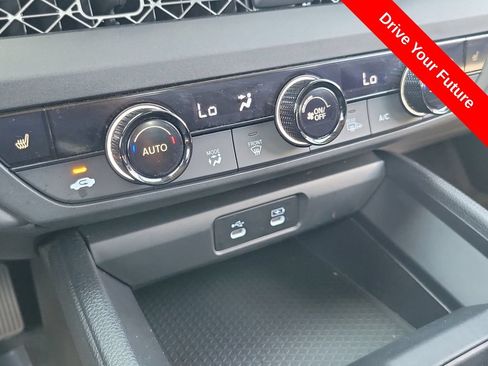 Used 2024 Honda Accord EX image 12