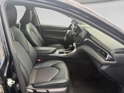 Used 2021 Toyota Camry SE FWD image 25