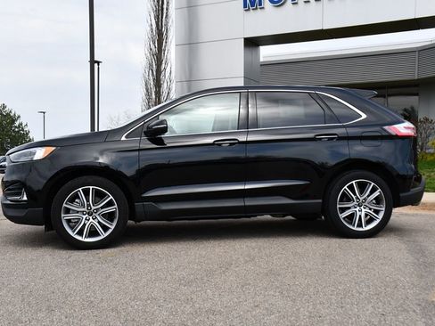 Used 2024 Ford Edge Titanium w/ Equipment Group 301A AWD/4WD image 2