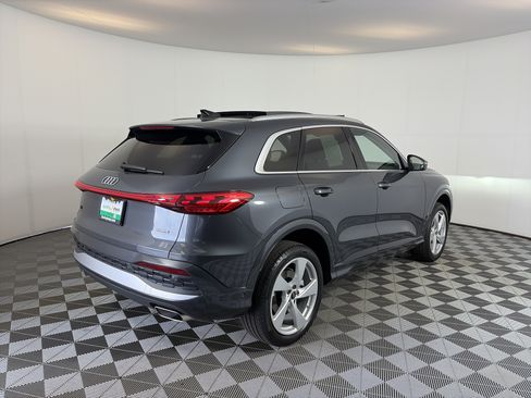 Used 2025 Audi Q5 Premium Plus AWD/4WD image 10