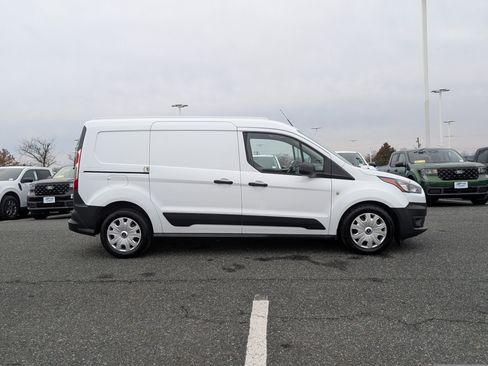 Certified 2023 Ford Transit Connect XL image 2