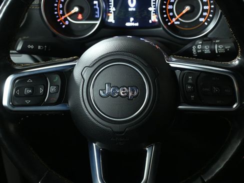 Used 2021 Jeep Wrangler Unlimited Sahara image 18