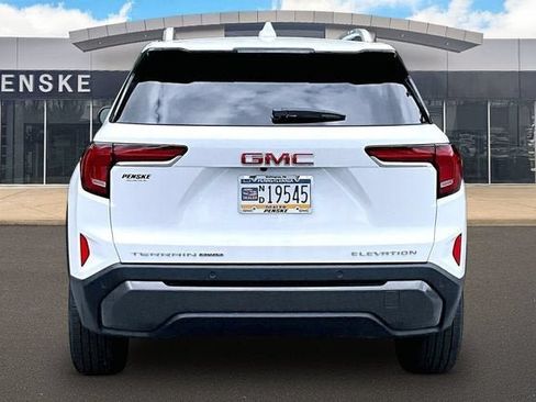 New 2026 GMC Terrain Elevation w/ Elevation Premium Package AWD/4WD image 4