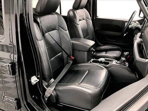 Used 2022 Jeep Wrangler Unlimited Sahara 4xe w/ Cold Weather Group image 7