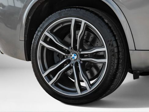 Used 2017 BMW X5 M AWD/4WD image 60