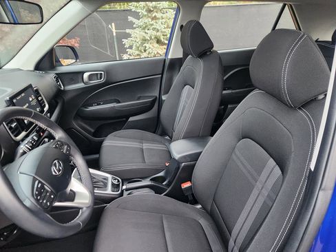Certified 2024 Hyundai Venue SEL image 26