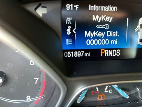 Used 2017 Ford Focus SEL w/ Cold Weather Package image 17