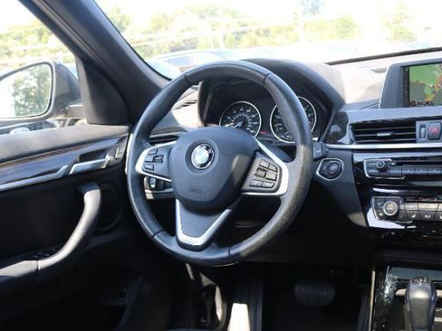 Used 2016 BMW X1 xDrive28i AWD/4WD image 18