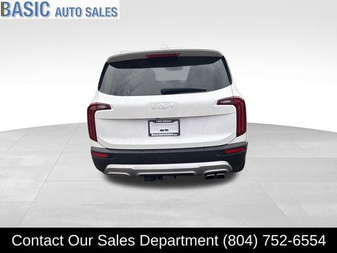 Used 2022 Kia Telluride EX w/ EX Premium Package image 5