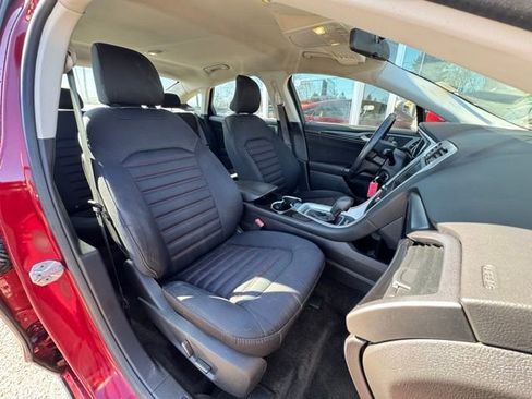 Used 2015 Ford Fusion SE image 15