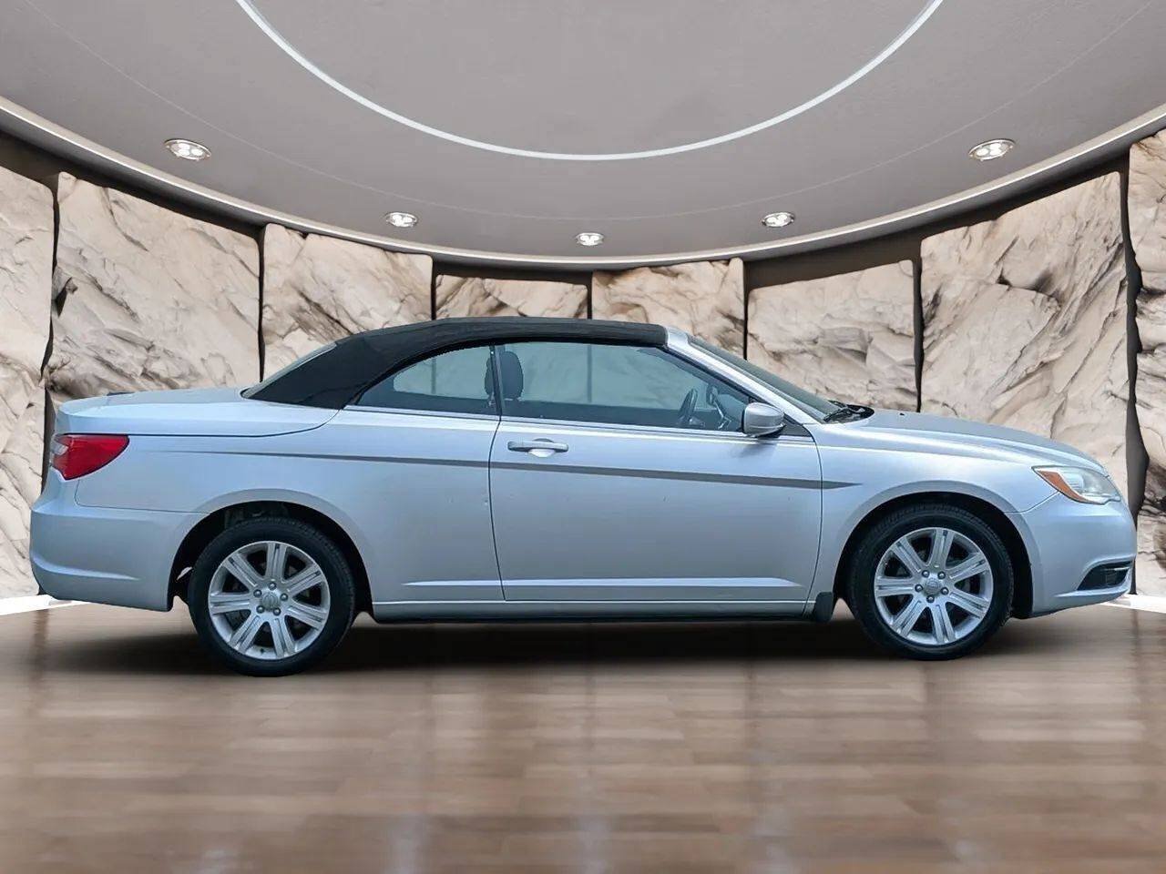 Used 2012 Chrysler 200 Touring w/ Cold Weather Group FWD image 14