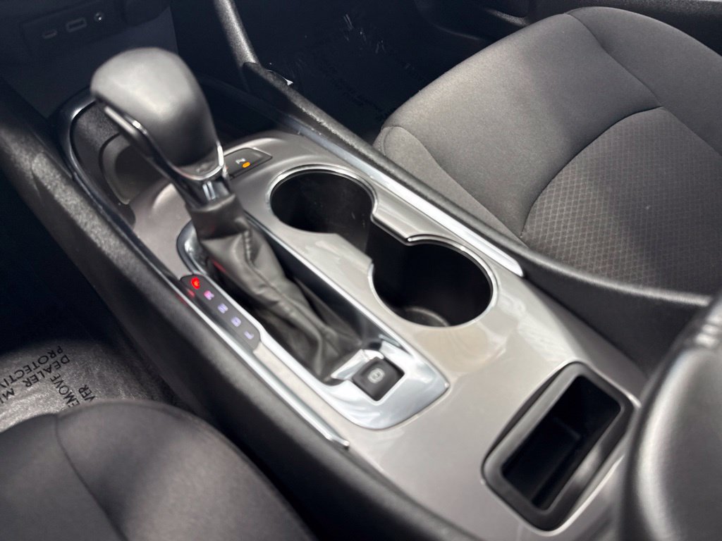 Used 2025 Chevrolet Malibu LT FWD image 24