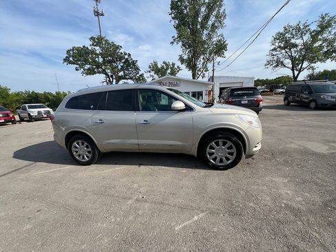 Used 2013 Buick Enclave Premium FWD image 4