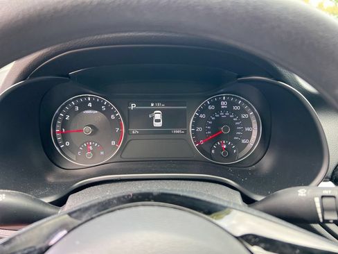 Certified 2023 Kia Forte LXS w/ LXS Technology Package FWD image 17