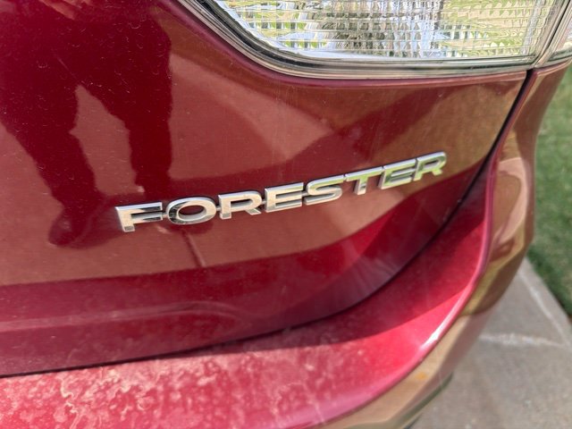 Used 2022 Subaru Forester Limited AWD/4WD image 5