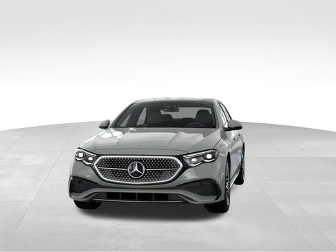 New 2026 Mercedes-Benz E 350 4MATIC Sedan image 42