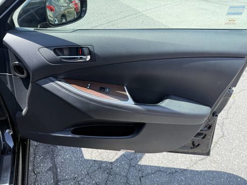 Used 2010 Lexus ES 350 image 21