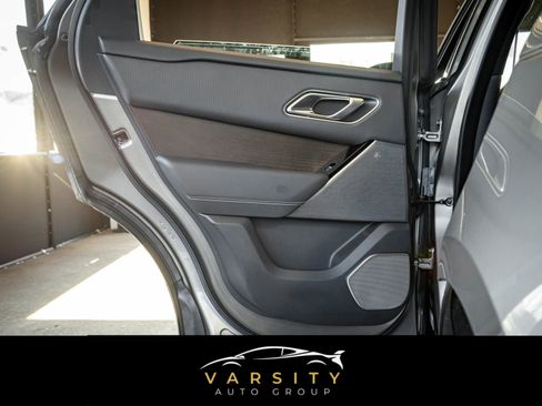 Used 2022 Land Rover Range Rover Velar R-Dynamic S image 24