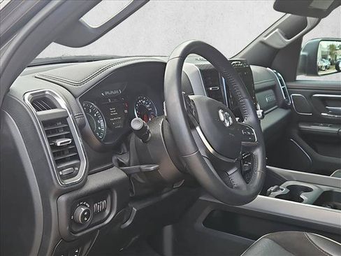 Used 2024 RAM 1500 Laramie AWD/4WD image 9