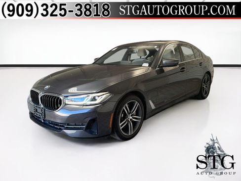 Used 2021 BMW 530i w/ Premium Package RWD image 1