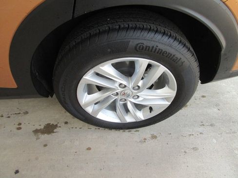 Used 2024 Buick Envista Preferred w/ Convenience II Package FWD image 11