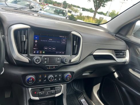 Used 2023 GMC Terrain SLT AWD/4WD image 14