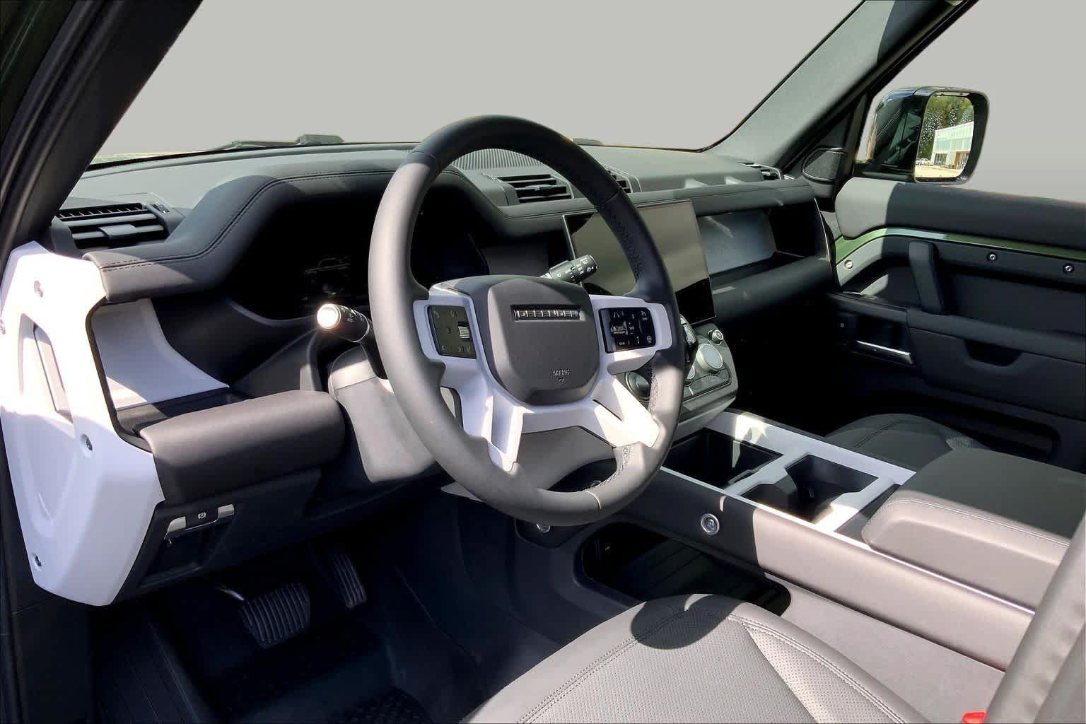 New 2026 Land Rover Defender 110 S AWD/4WD image 8
