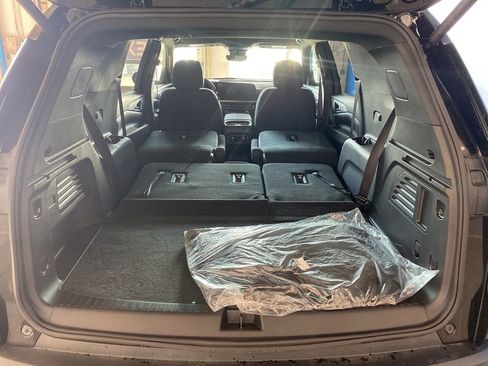 New 2026 Chevrolet Traverse LT w/ Driver Confidence Package image 21