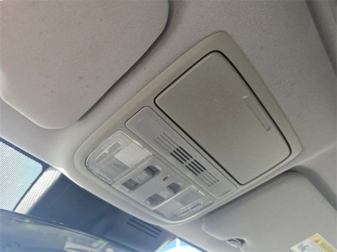 Used 2021 Honda CR-V EX image 18