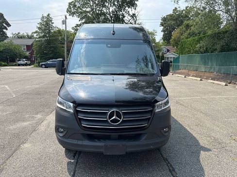Used 2022 Mercedes-Benz Sprinter 3500 image 13