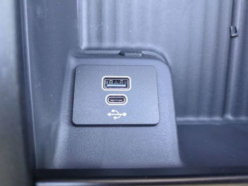 New 2026 Ford Expedition Active image 21