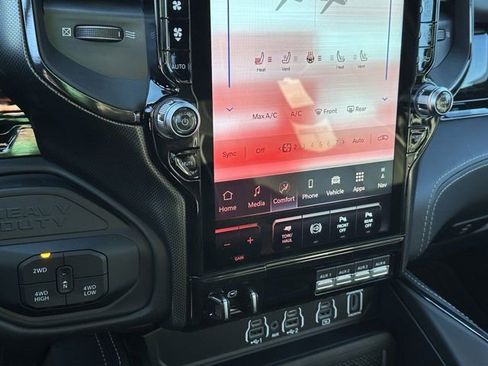 New 2026 RAM 2500 Limited image 28