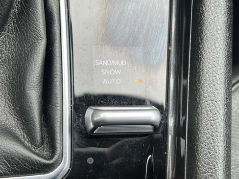 Certified 2023 Jeep Compass Latitude image 29