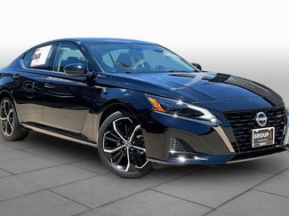Certified 2025 Nissan Altima 2.5 SR w/ SR Premium Package AWD/4WD video 3