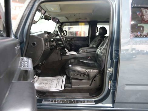 Used 2005 HUMMER H2 w/ Preferred Equipment Group image 15