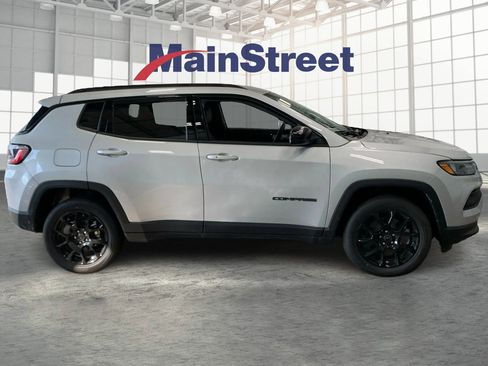 New 2026 Jeep Compass Latitude AWD/4WD image 6