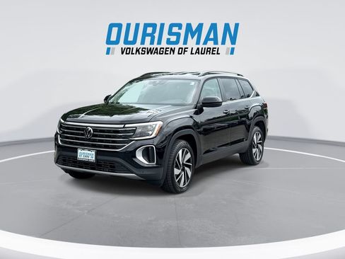 Used 2024 Volkswagen Atlas SE AWD/4WD image 4