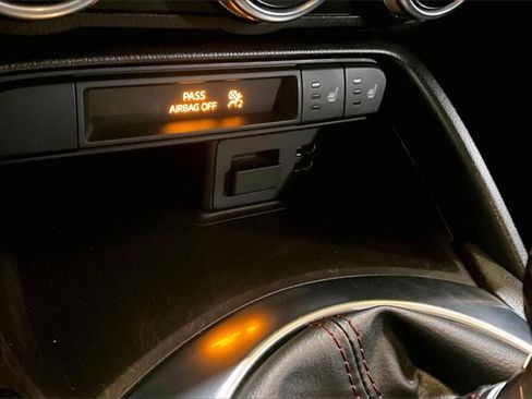 Used 2019 MAZDA MX-5 Miata Grand Touring w/ GT-S Package image 22