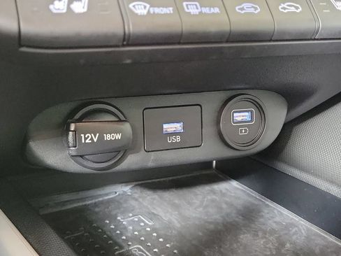 Used 2023 Hyundai Elantra Limited FWD image 23
