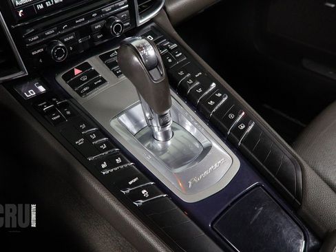 Used 2014 Porsche Panamera 4 image 47