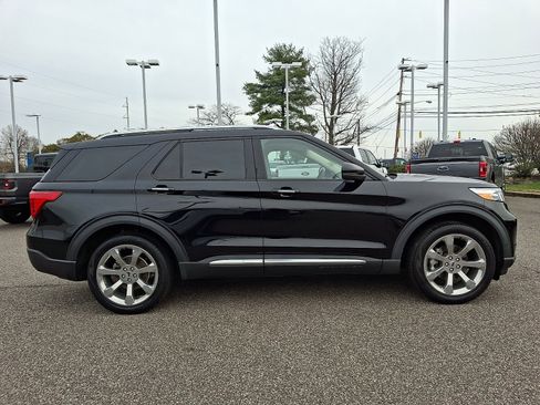 Used 2020 Ford Explorer Platinum image 12