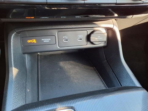 Certified 2025 Honda Civic Sport image 8