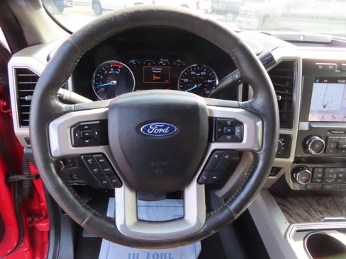 Used 2019 Ford F250 Lariat w/ Lariat Ultimate Package AWD/4WD image 31