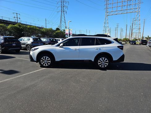 Used 2022 Subaru Outback Premium w/ Popular Package #1 image 4