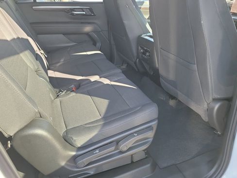 New 2026 Chevrolet Suburban LS image 17