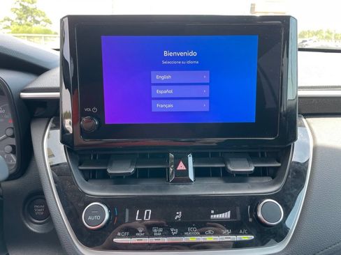 Used 2025 Toyota Corolla Cross LE w/ Moonroof Package FWD image 23